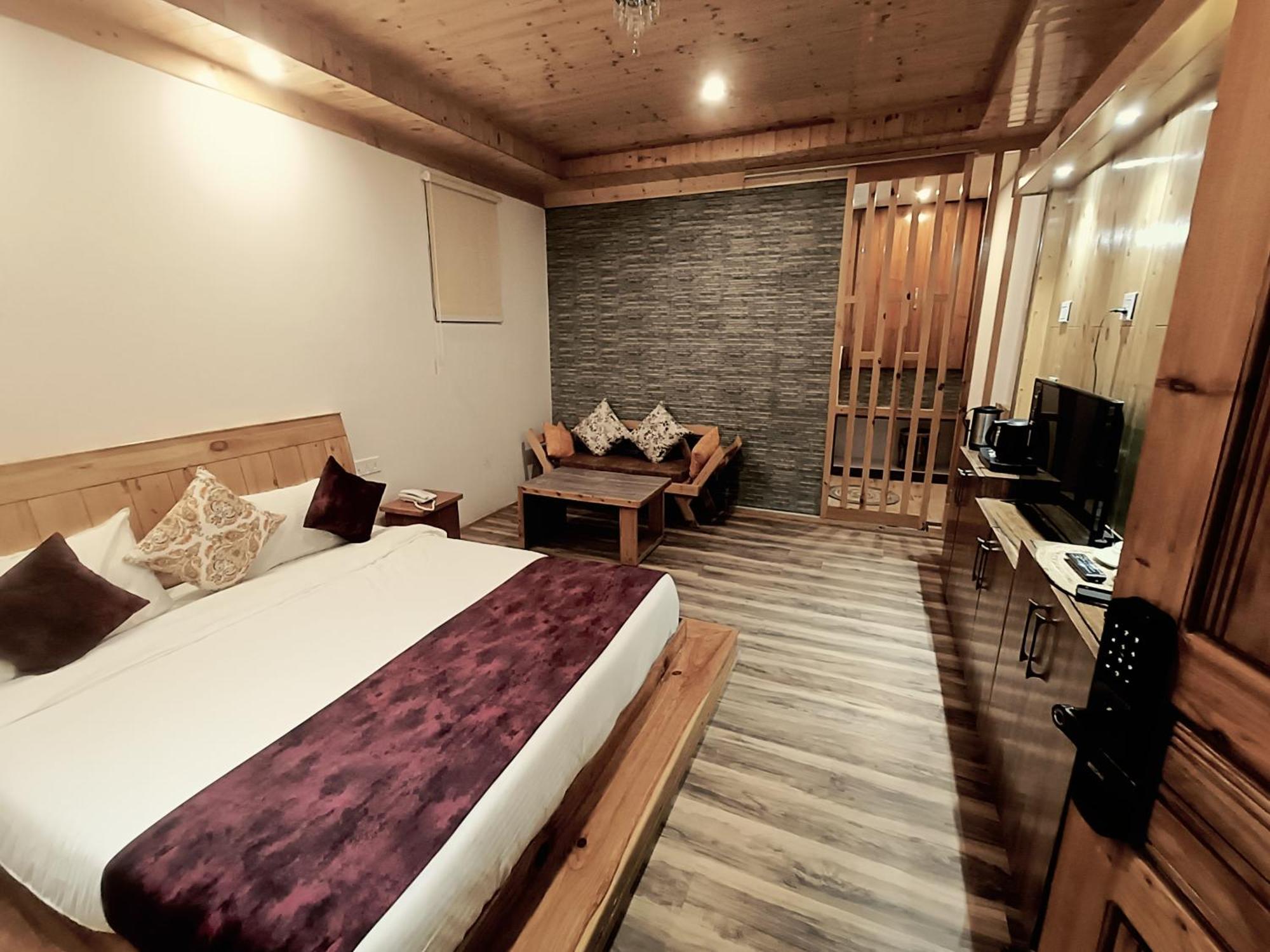 Trimounts-A Boutique Hotel & Wellnes Center In Tirthan Valley Banjār Exterior photo