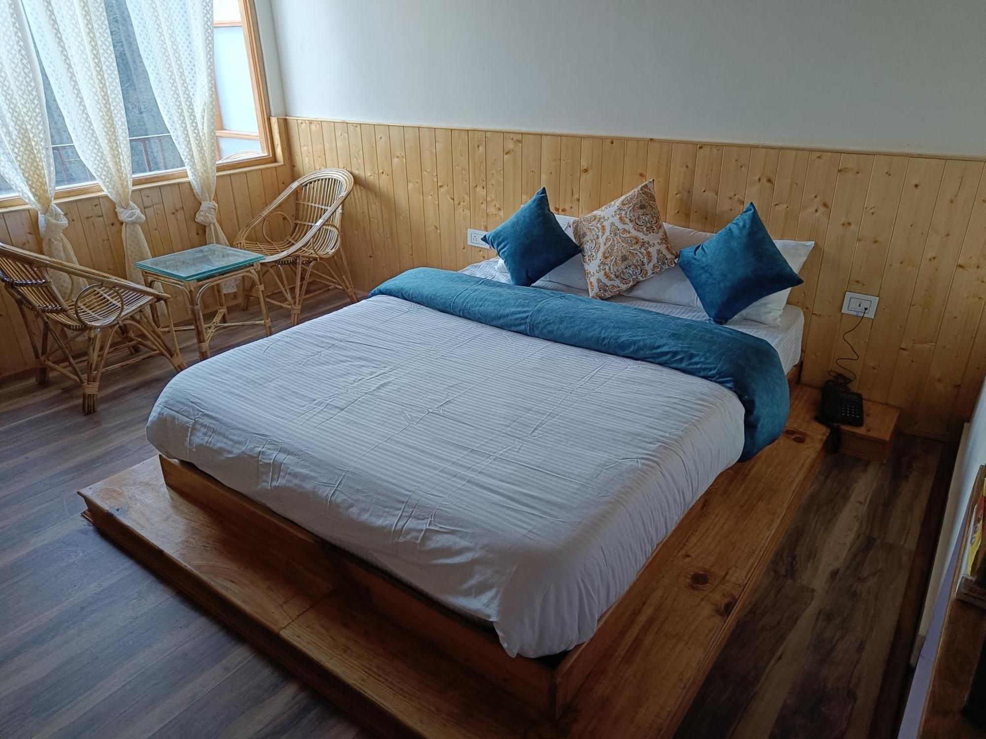Trimounts-A Boutique Hotel & Wellnes Center In Tirthan Valley Banjār Exterior photo